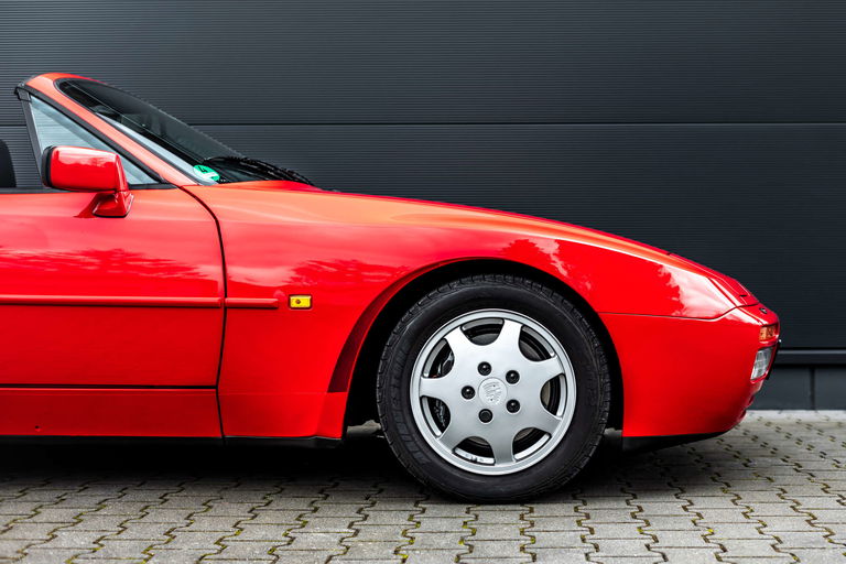 Porsche 944 Turbo Cabriolet
