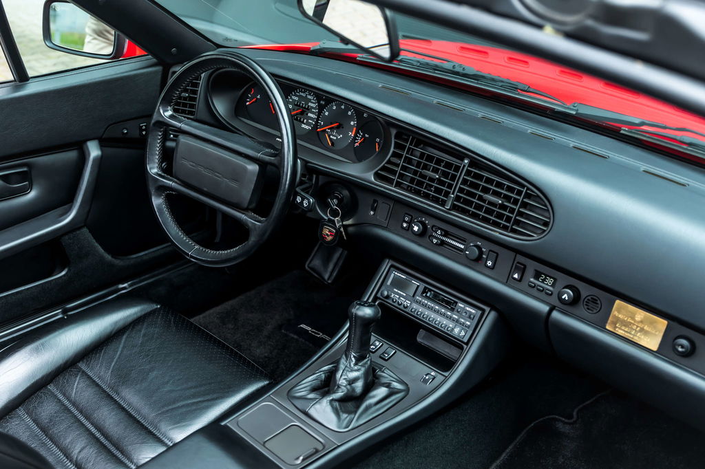 Porsche 944 Turbo Cabriolet