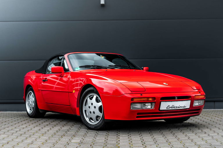 Porsche 944 Turbo Cabriolet