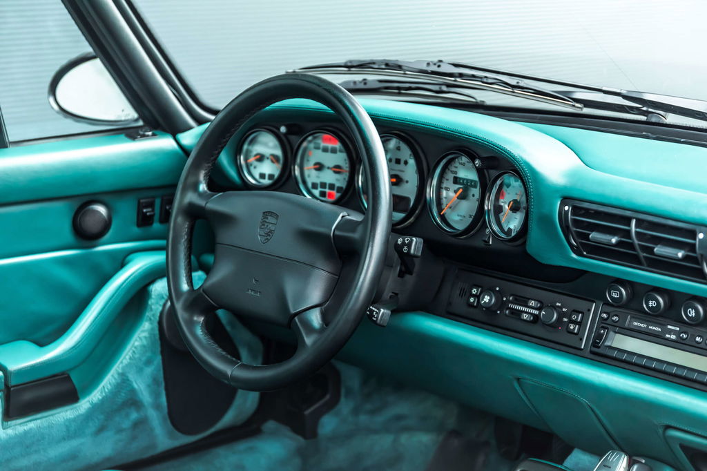 Porsche 993 Carrera 4S