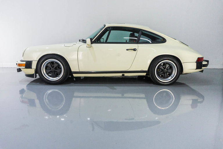 Porsche 911 SC