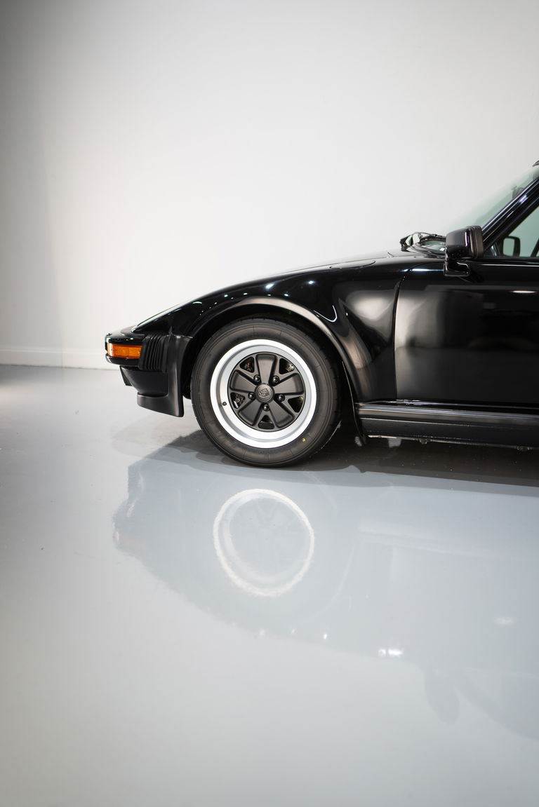 Porsche 911 Turbo 3.3 (US)