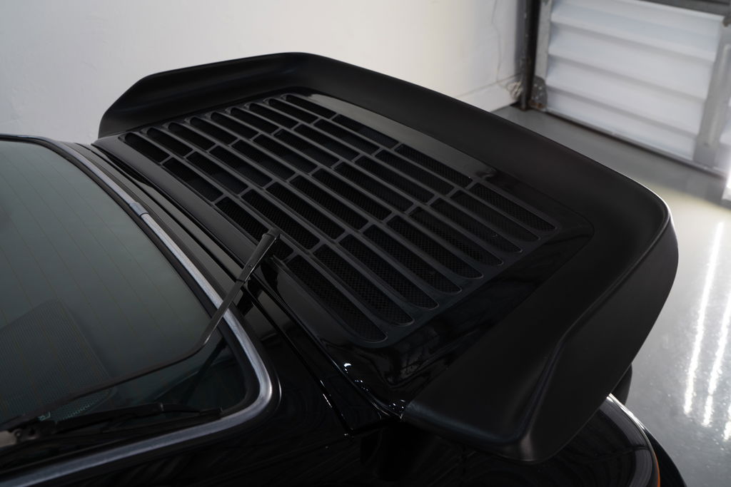 Porsche 911 Turbo 3.3 (US)