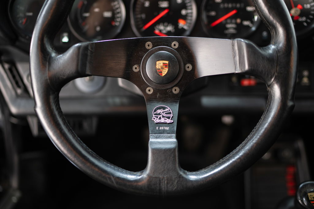 Porsche 911 Turbo 3.3 (US)