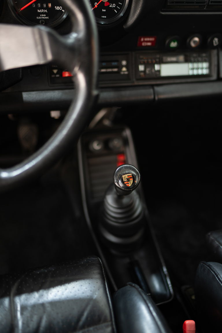 Porsche 911 Turbo 3.3 (US)