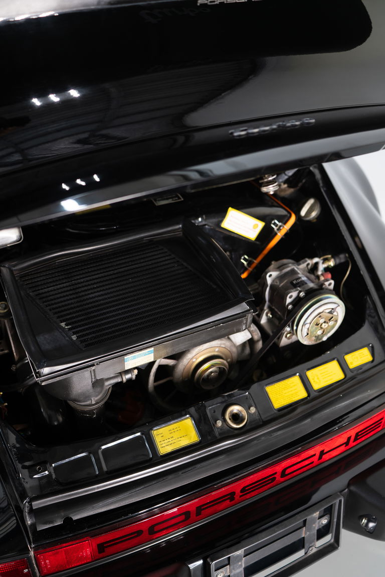 Porsche 911 Turbo 3.3 (US)