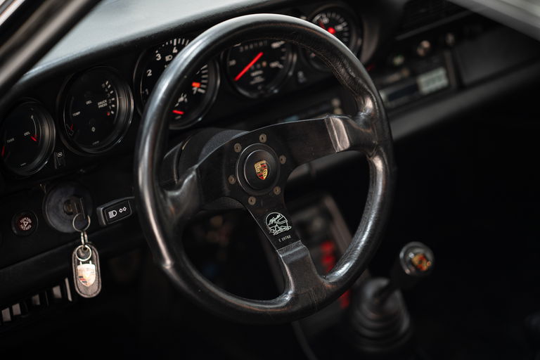 Porsche 911 Turbo 3.3 (US)