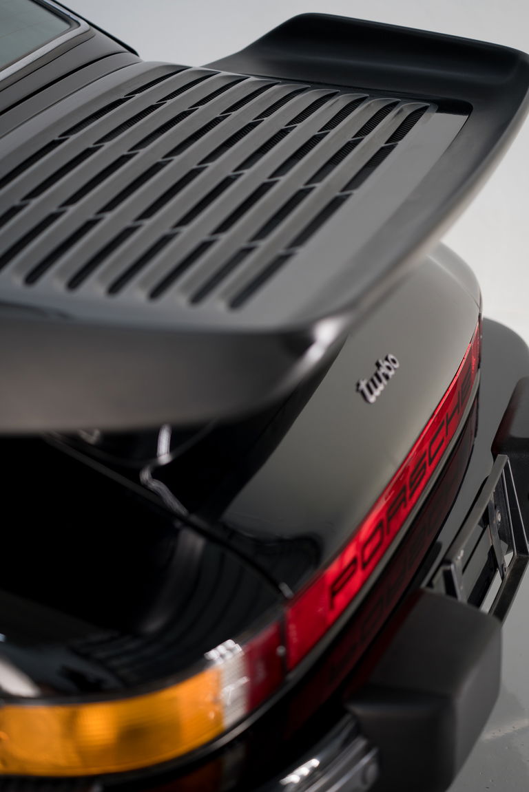 Porsche 911 Turbo 3.3 (US)