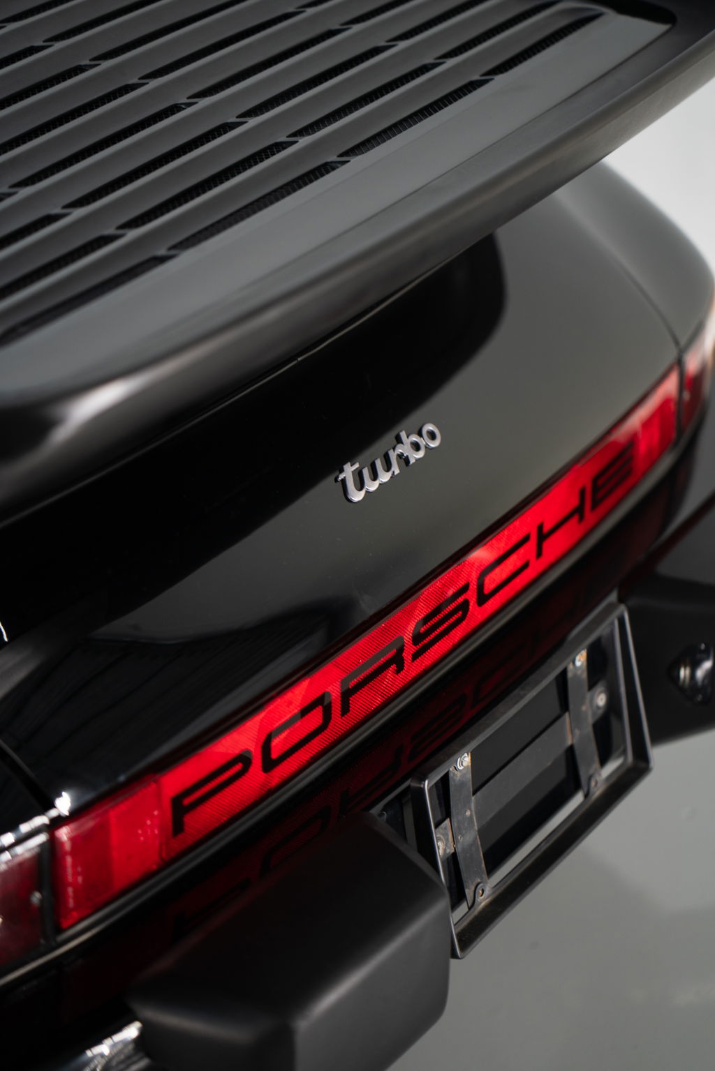 Porsche 911 Turbo 3.3 (US)