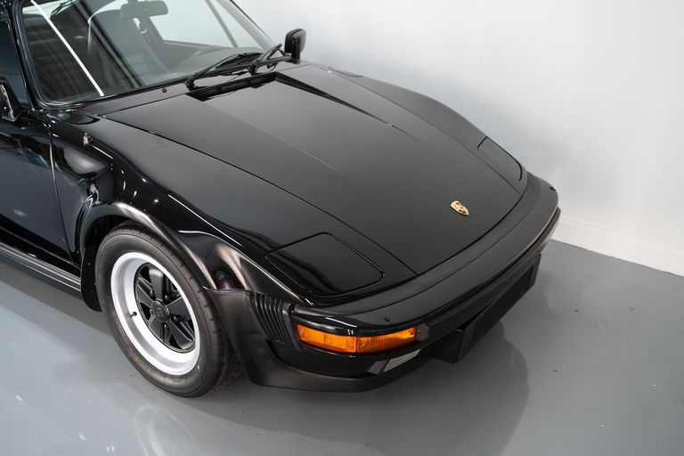 Porsche 911 Turbo 3.3 (US)