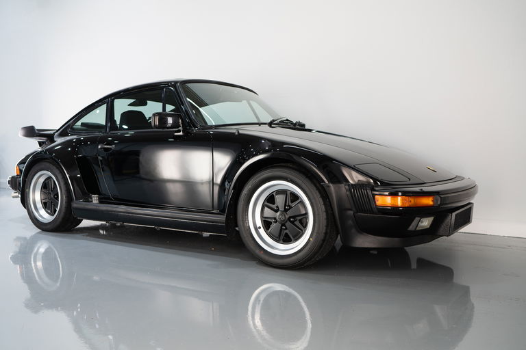 Porsche 911 Turbo 3.3