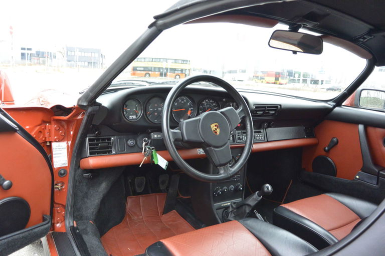 Porsche 911 Carrera 3.2 Speedster