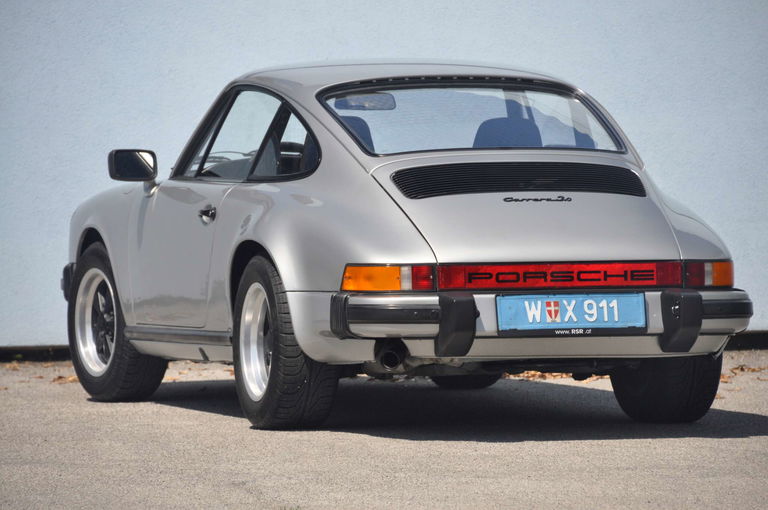 Porsche 911 Carrera 3,0