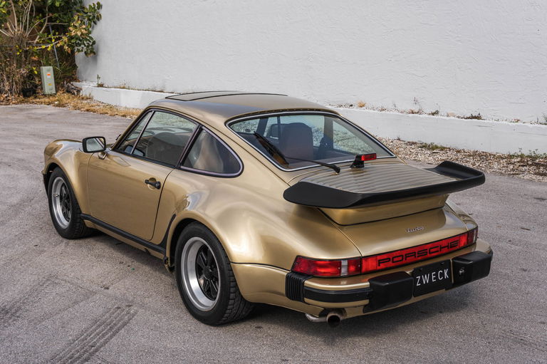 Porsche 911 Turbo 3.3 (US)