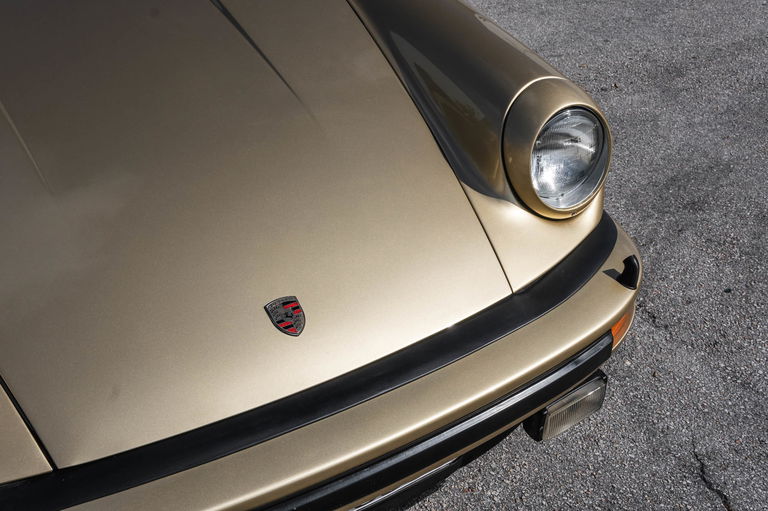 Porsche 911 Turbo 3.3 (US)