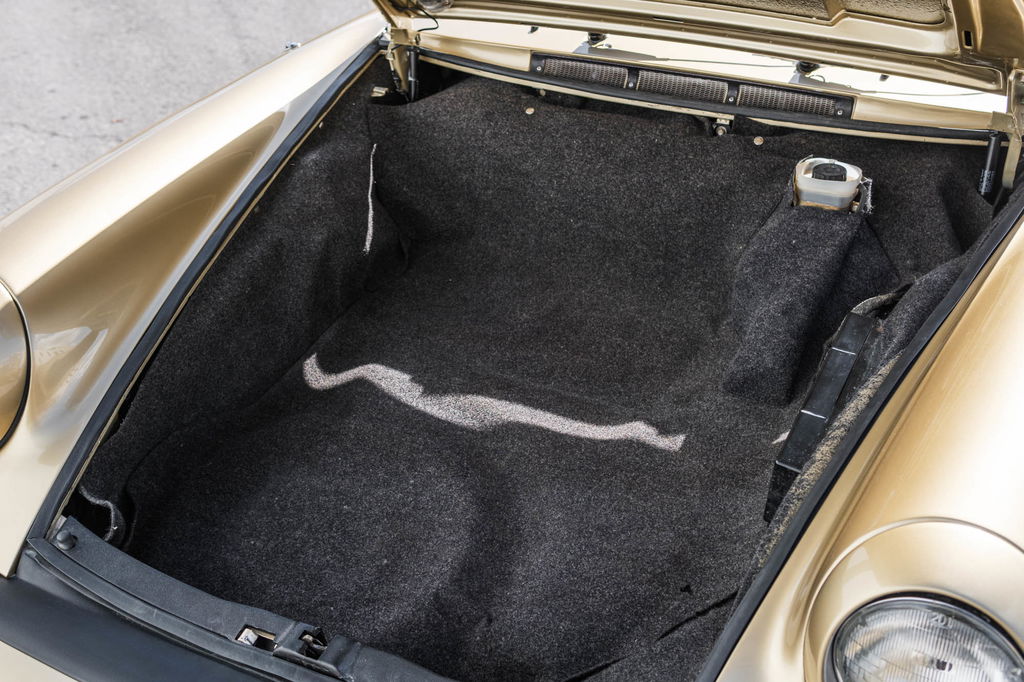 Porsche 911 Turbo 3.3 (US)