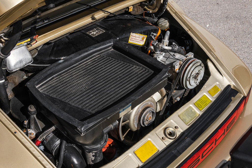 Porsche 911 Turbo 3.3 (US)