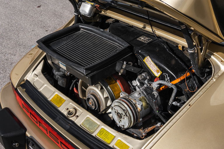 Porsche 911 Turbo 3.3 (US)