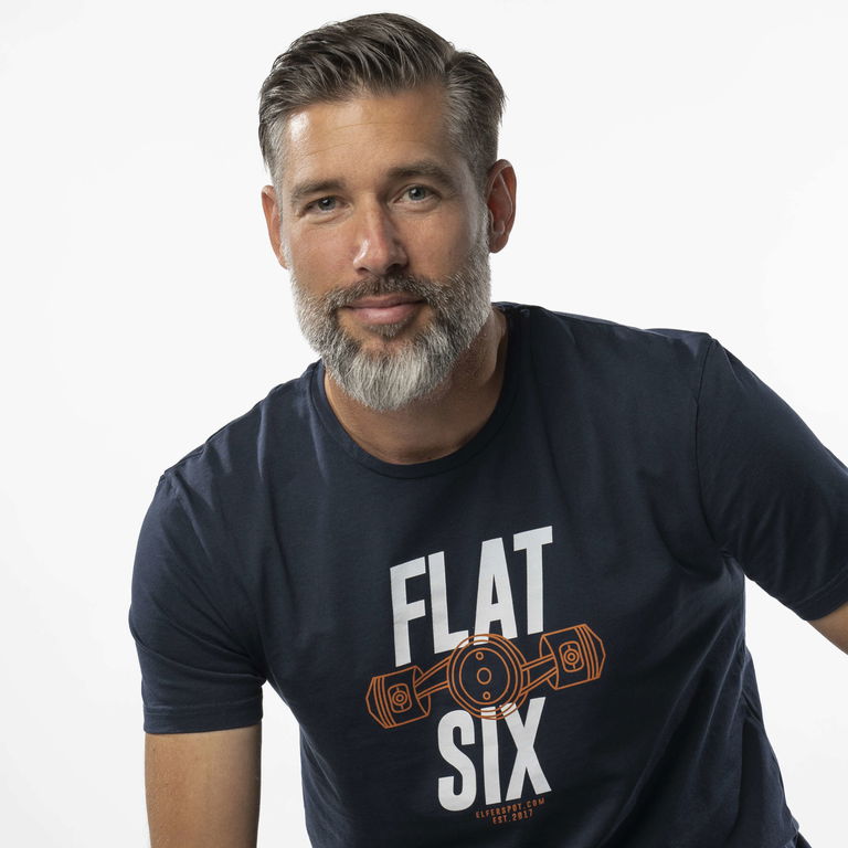 T-Shirt Flat Six – Navy