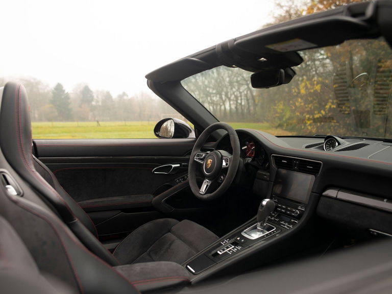 Porsche 991.2 Carrera GTS