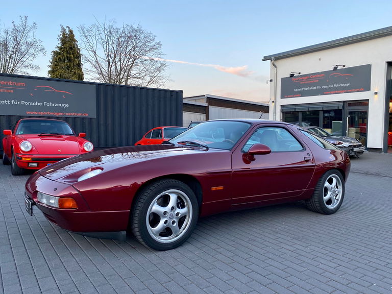 Porsche 928 GTS