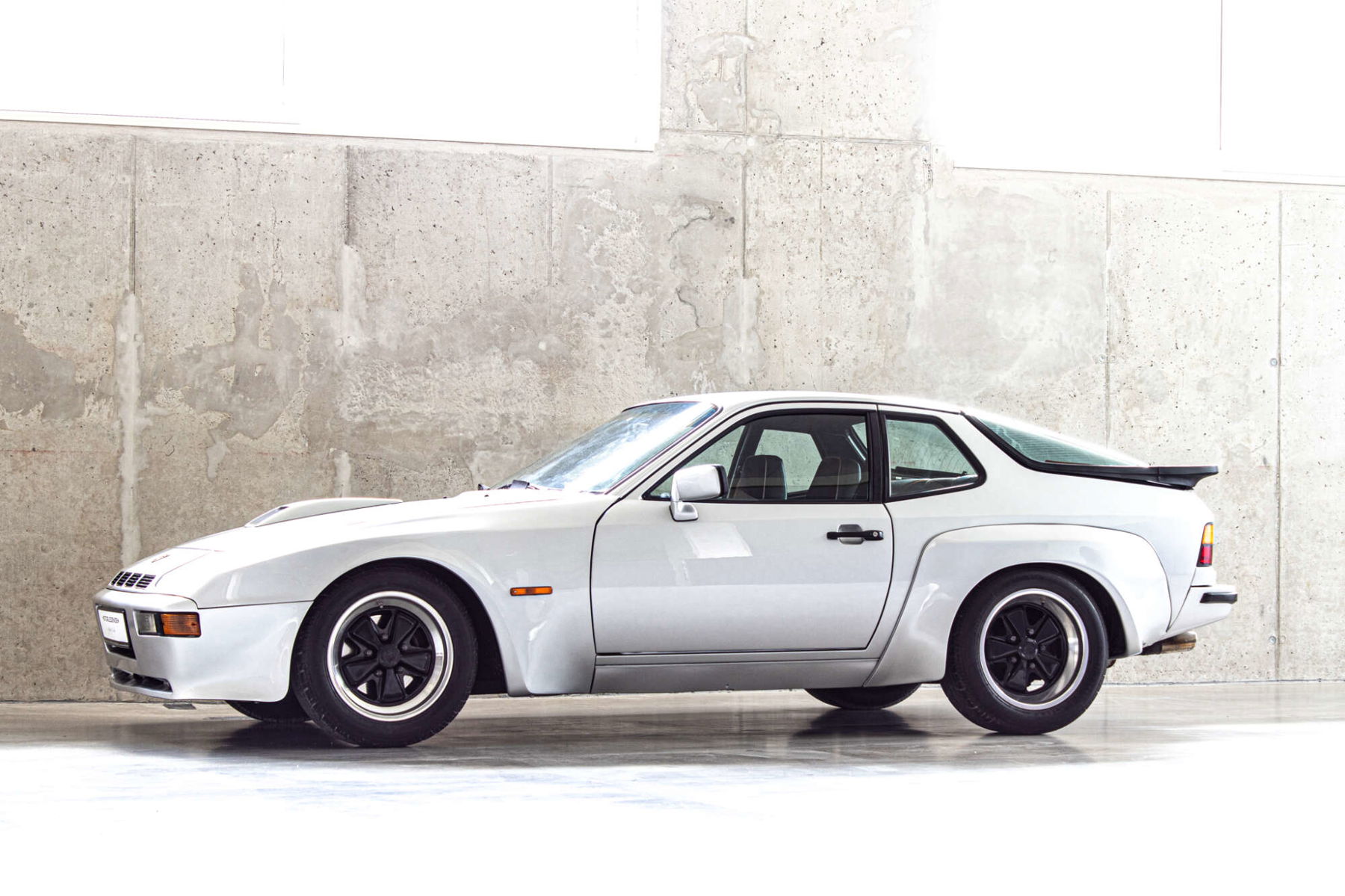 Porsche 924 Carrera GT 1981 - elferspot.com - Marketplace for