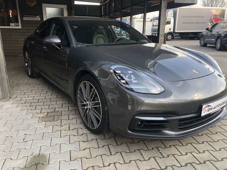 Porsche Panamera 4S