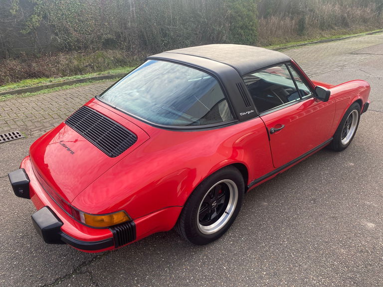Porsche 911 Carrera 3.2