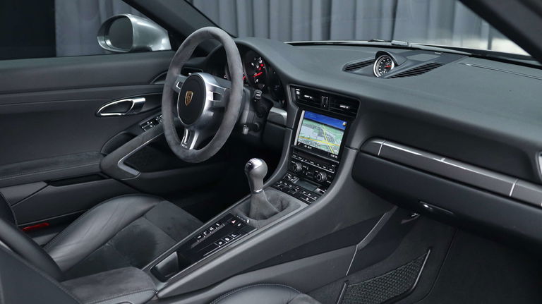 Porsche 991 Carrera GTS