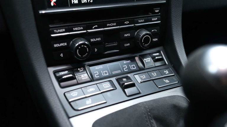 Porsche 991 Carrera GTS