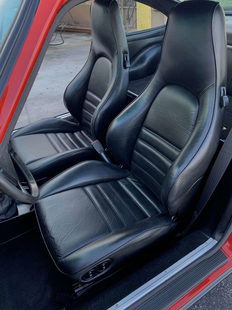 Porsche 911 Turbo 3.3 (US)