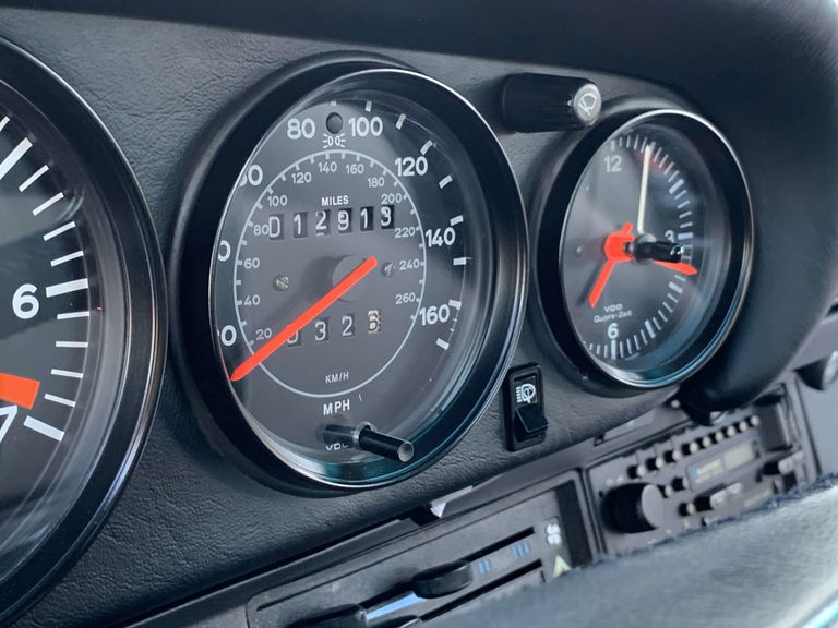 Porsche 911 Turbo 3.3 (US)