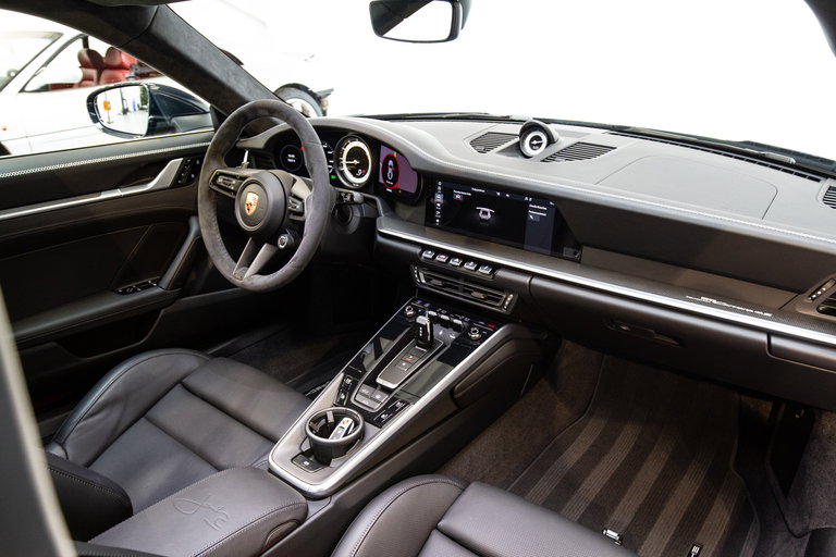 Porsche 992 Carrera 4S