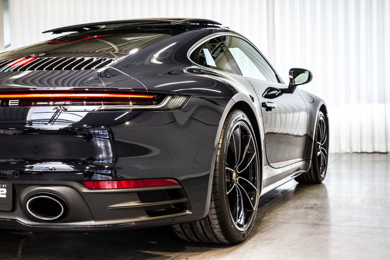 Porsche 992 Carrera 4S