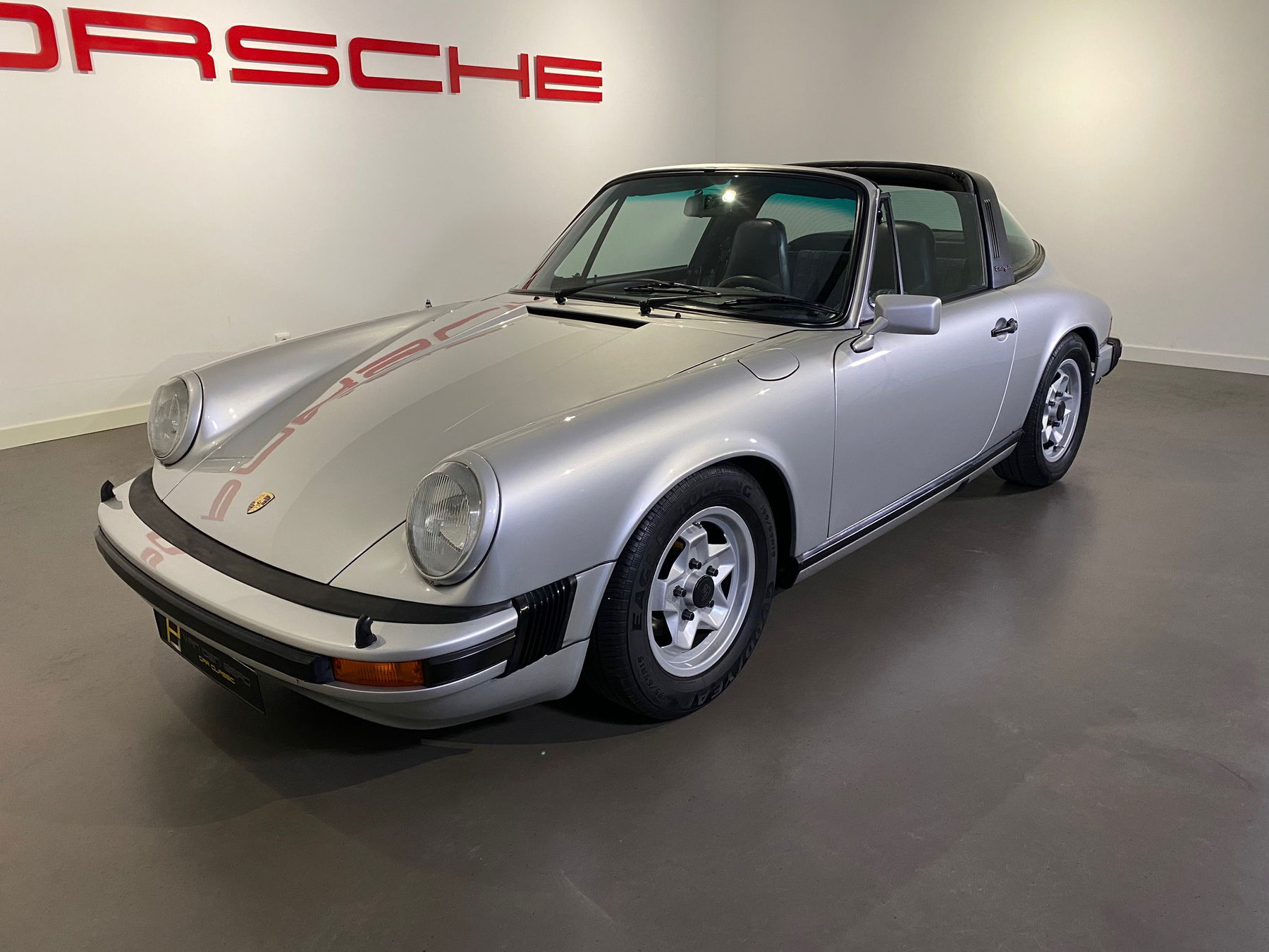 2005_porsche_911-carrera-