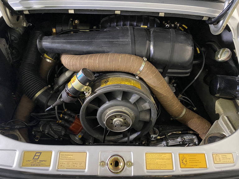 Porsche 911 “25 Jahre Jubiläumsmodell”