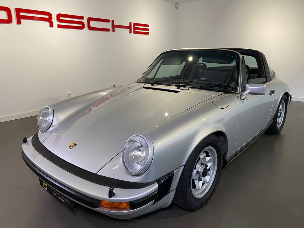 Porsche 911 “25 Jahre Jubiläumsmodell”