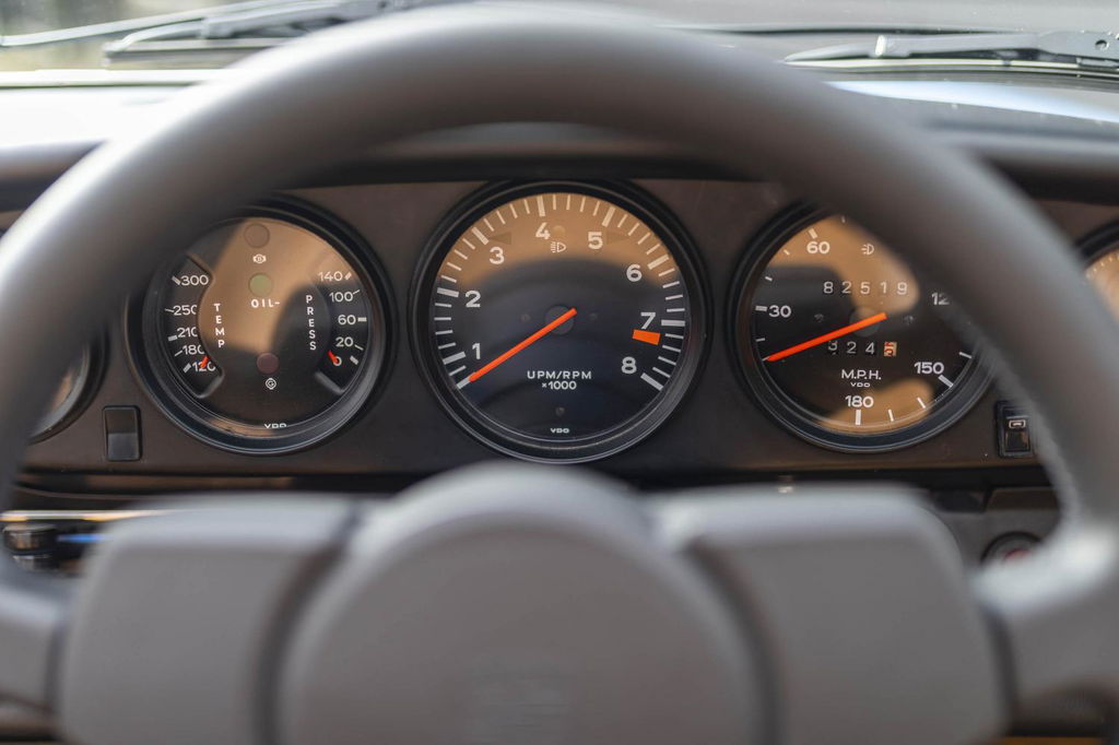 Porsche 911 Carrera 2,7