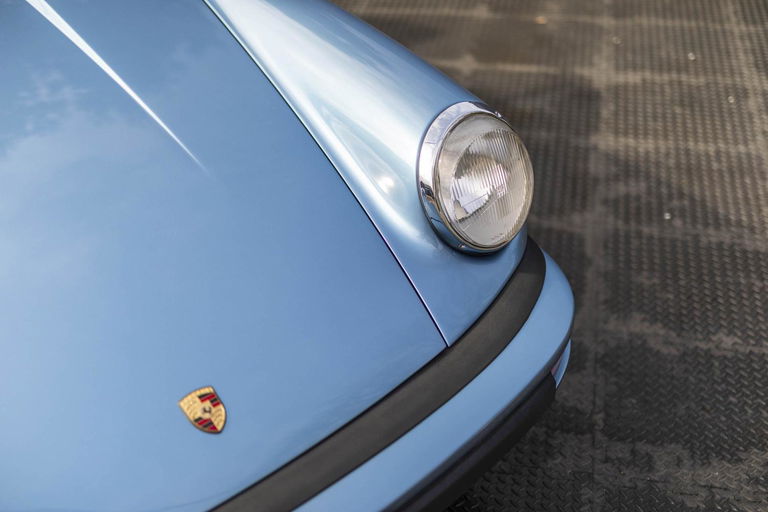 Porsche 911 Carrera 2,7