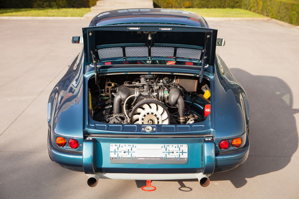 Porsche 911 Backdate