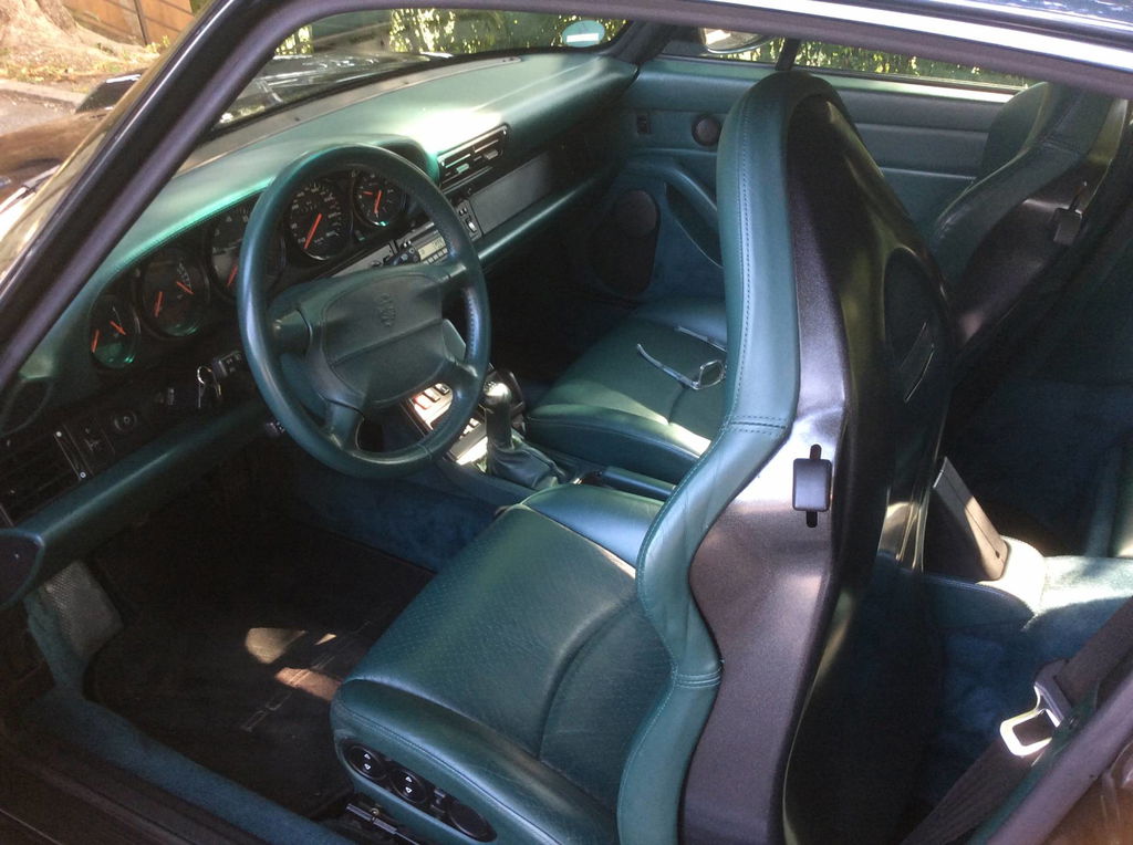 Porsche 993 Carrera 4S
