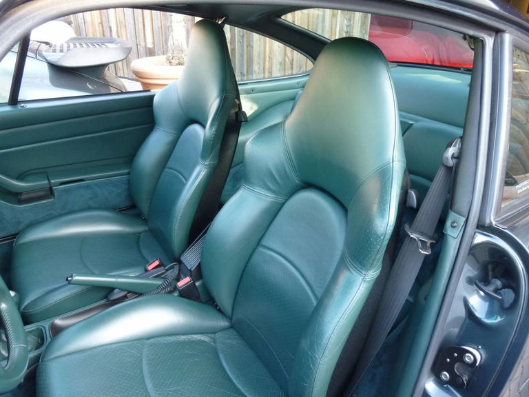 Porsche 993 Carrera 4S