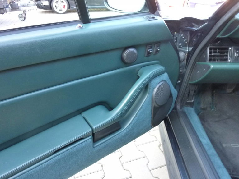 Porsche 993 Carrera 4S