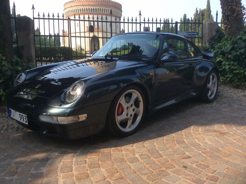 Porsche 993 Carrera 4S