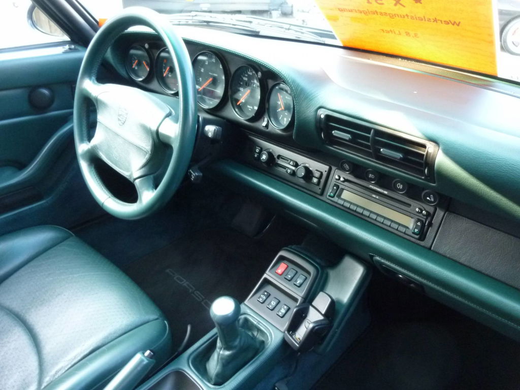 Porsche 993 Carrera 4S