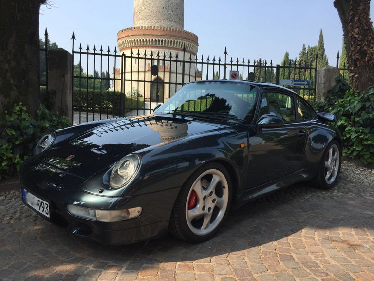 Porsche 993 Carrera 4S