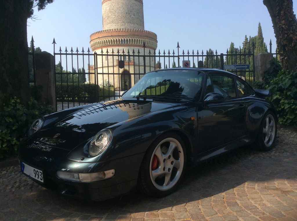 Porsche 993 Carrera 4S