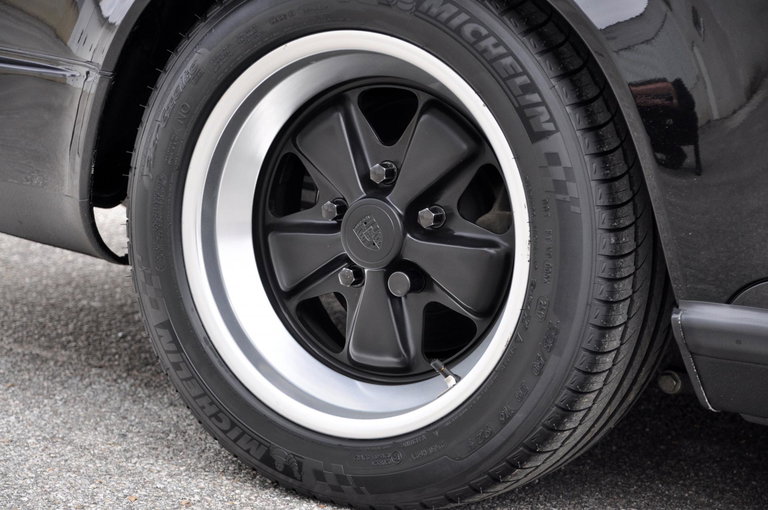 Porsche 911 Carrera 3.2 (KAT)