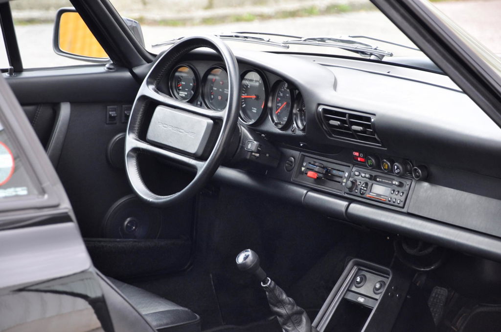 Porsche 911 Carrera 3.2 (KAT)