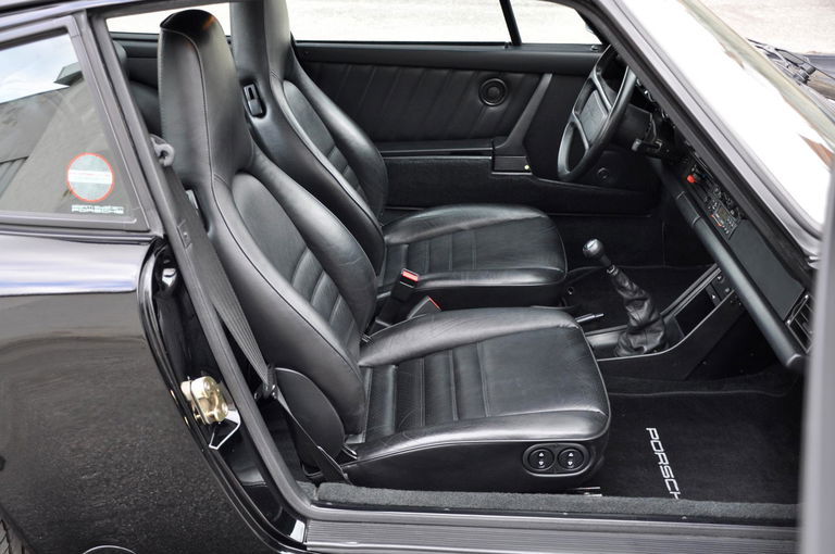 Porsche 911 Carrera 3.2 (KAT)